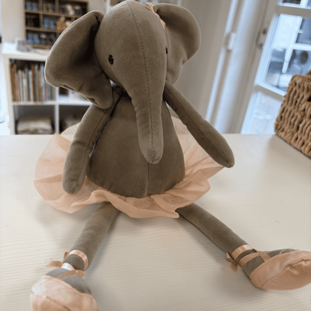 Jellycat ballerina elefant