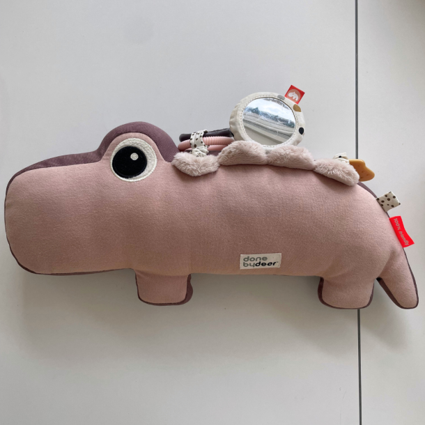 Aktivitetslegetj Done by Deer