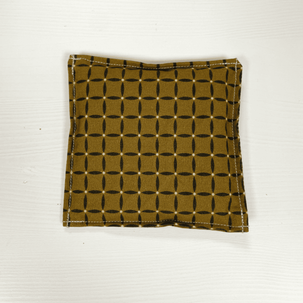 Brun sansepose med firkant motiv